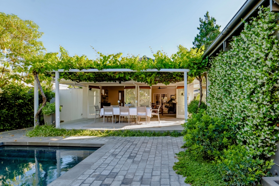8 Bedroom Property for Sale in Claremont Western Cape